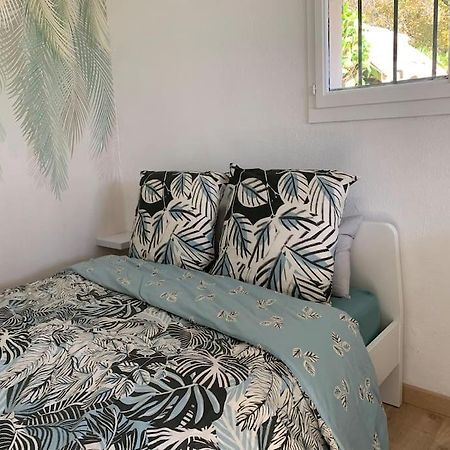 Maisonnette Dans Belle Residence Saint-Vallier-de-Thiey Dış mekan fotoğraf