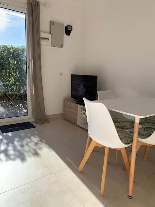 Maisonnette Dans Belle Residence Saint-Vallier-de-Thiey Dış mekan fotoğraf