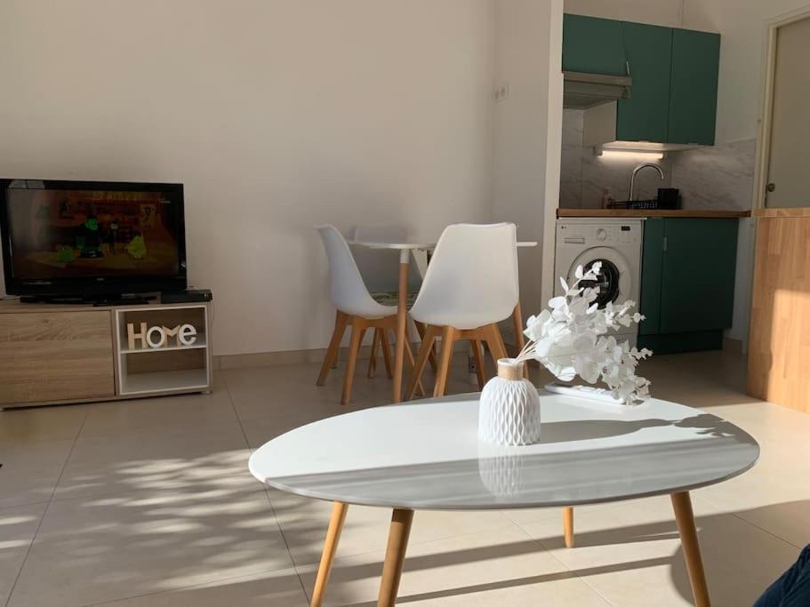 Maisonnette Dans Belle Residence Saint-Vallier-de-Thiey Dış mekan fotoğraf